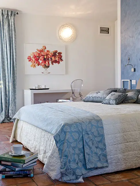 Terre Rosse Hotel in San Gimignano bedroom deluxe blue