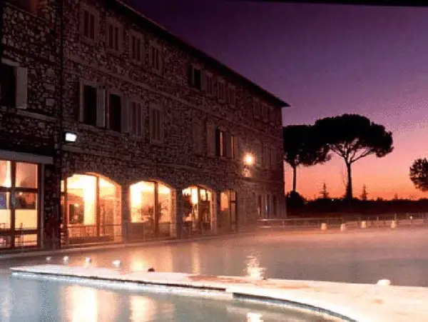 Terme di Saturnia notte