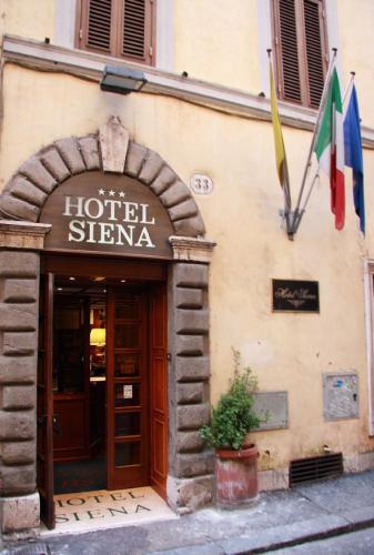 Siena Hotel Rome entrance