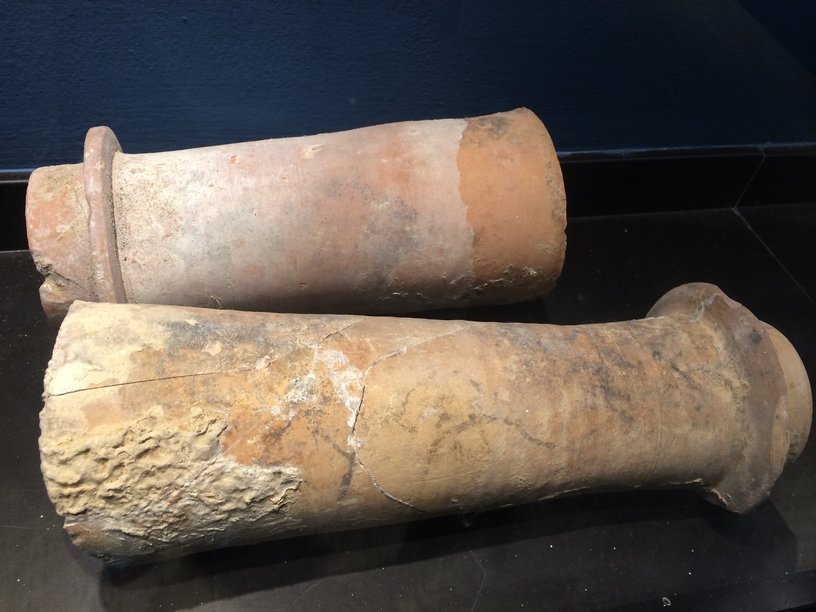 rsz_9-ancient_roman_pipes_found_at_galvanina_springsmuseum