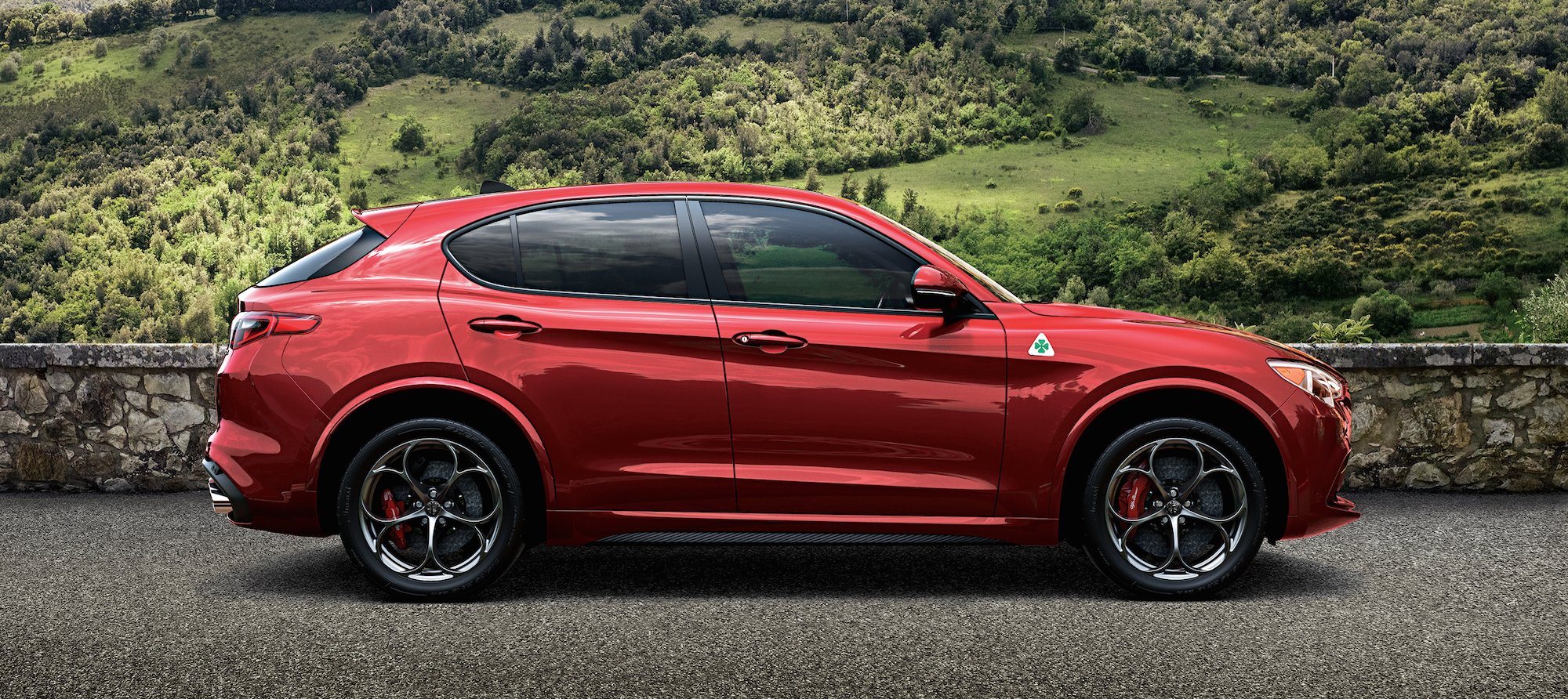 Alfa Romeo Stelvio Debuts at LA Auto Show • Italia Living - 2000 x 892 jpeg 617kB