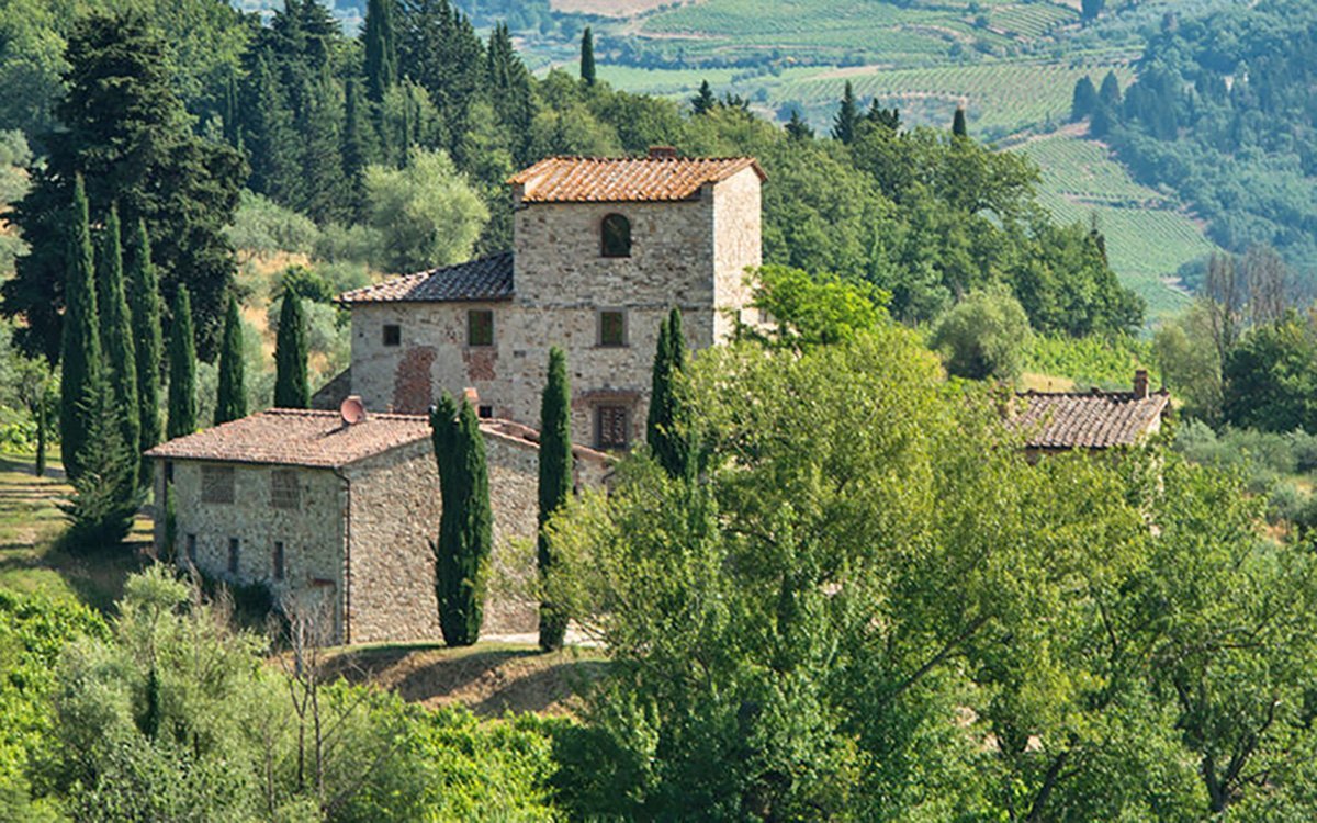 Michelangelo’s Italian Villa on the Market • Italia Living