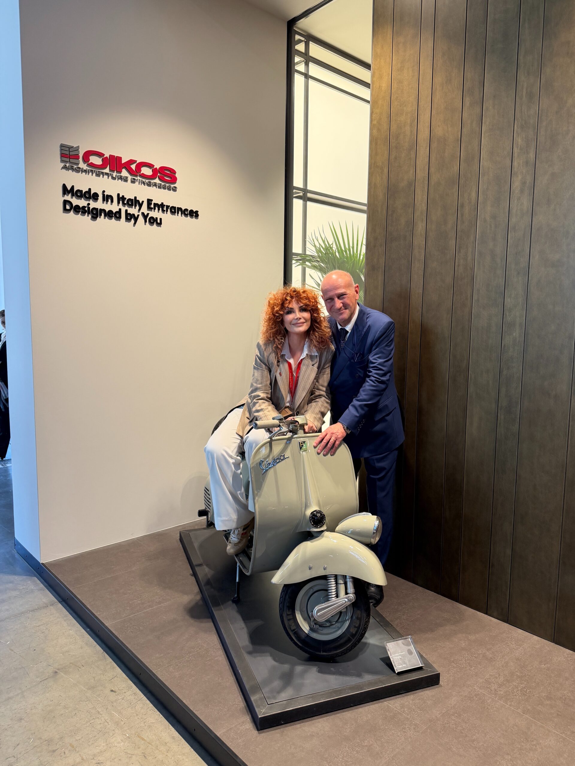 Oikos vespawithMario scaled